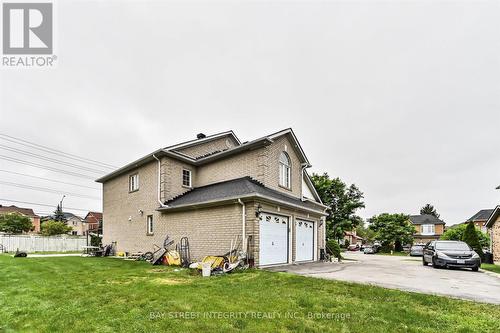 33 Ramsgate Court, Markham, ON - Outdoor