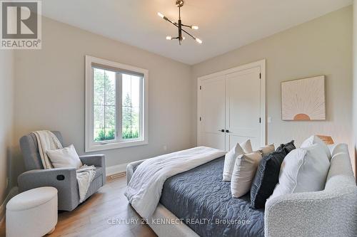 6453 Aurora Road, Whitchurch-Stouffville, ON - Indoor Photo Showing Bedroom