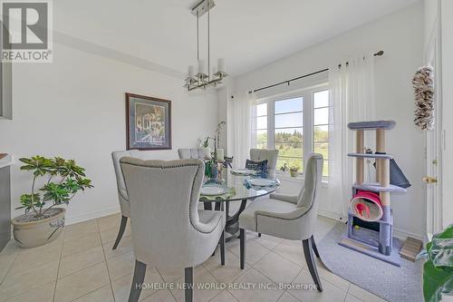 3 John Weddell Avenue, East Gwillimbury, ON - Indoor Photo Showing Dining Room