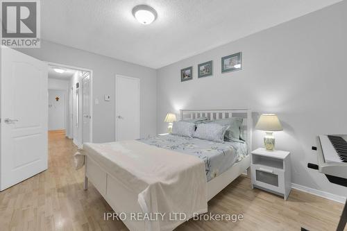 607 - 3025 Queen Frederica Drive, Mississauga (Applewood), ON - Indoor Photo Showing Bedroom