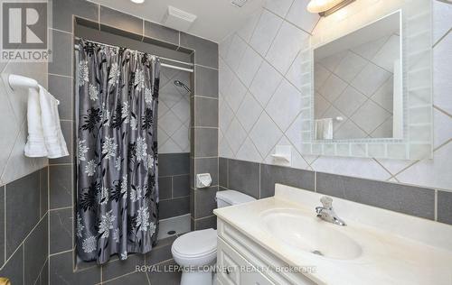 103 Gore Drive, Barrie (Ardagh), ON - Indoor Photo Showing Bathroom