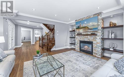 88 River Ridge Boulevard, Aurora (Bayview Northeast), ON - Indoor Photo Showing Living Room With Fireplace