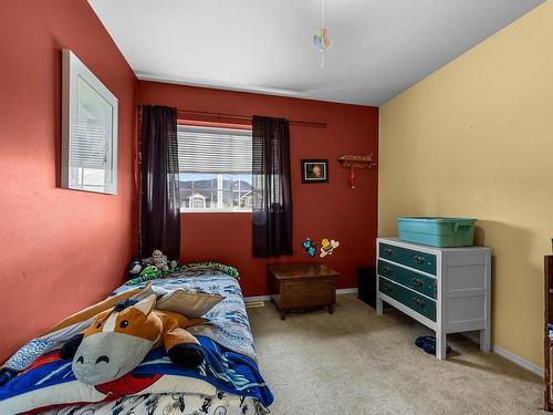 2960 Mclean Place, Merritt, BC - Indoor Photo Showing Bedroom