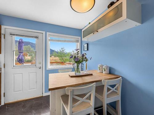 2960 Mclean Place, Merritt, BC - Indoor Photo Showing Dining Room