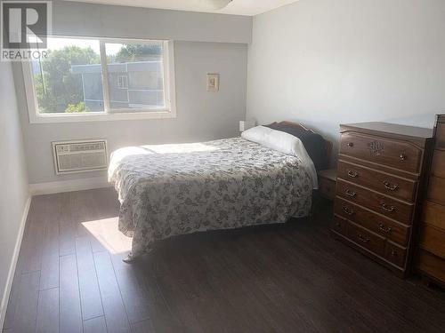 445 All Star Court Unit# 301, Kelowna, BC - Indoor Photo Showing Bedroom