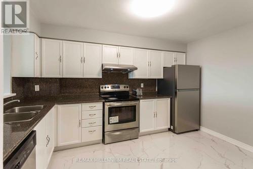 1008 - 4727 Sheppard Avenue, Toronto (Agincourt South-Malvern West), ON - Indoor Photo Showing Kitchen With Stainless Steel Kitchen With Double Sink