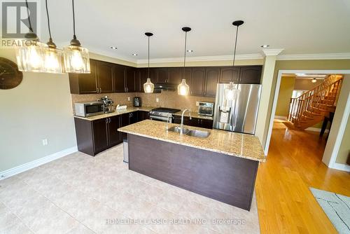 141 Willet Terrace, Milton (Harrison), ON - Indoor Photo Showing Kitchen With Stainless Steel Kitchen With Double Sink With Upgraded Kitchen