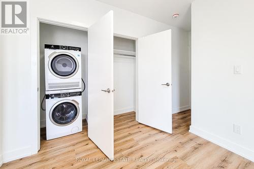 5 - 1052 Barton Street E, Hamilton (Crown Point), ON - Indoor Photo Showing Laundry Room