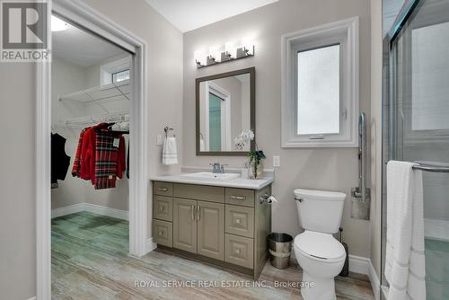 179 Ontario Street, Brighton, ON - Indoor Photo Showing Bathroom