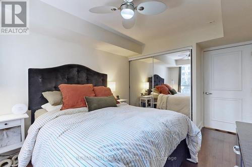 225 - 650 Sheppard Avenue E, Toronto (Bayview Village), ON - Indoor Photo Showing Bedroom