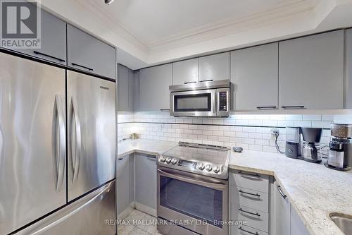 225 - 650 Sheppard Avenue E, Toronto (Bayview Village), ON - Indoor Photo Showing Kitchen With Stainless Steel Kitchen With Upgraded Kitchen