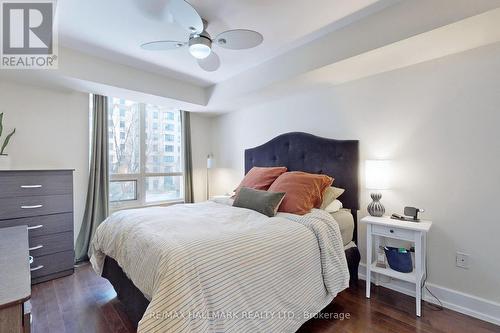 225 - 650 Sheppard Avenue E, Toronto (Bayview Village), ON - Indoor Photo Showing Bedroom