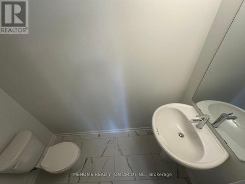 283 - 140 Honeycrisp Crescent, Vaughan, ON - Indoor Photo Showing Bathroom