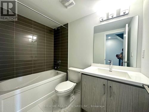 283 - 140 Honeycrisp Crescent, Vaughan, ON - Indoor Photo Showing Bathroom