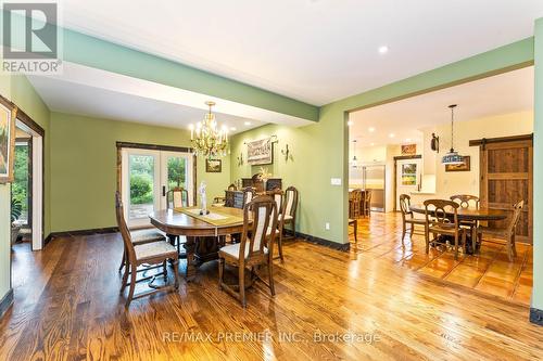 6808 Coolihans Side Road, Caledon, ON - Indoor Photo Showing Dining Room