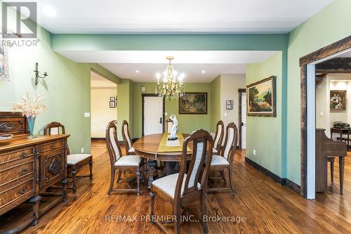 6808 Coolihans Side Road, Caledon, ON - Indoor Photo Showing Dining Room