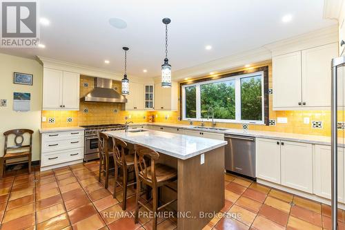 6808 Coolihans Side Road, Caledon, ON - Indoor Photo Showing Kitchen With Upgraded Kitchen