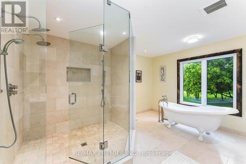 6808 Coolihans Side Road, Caledon, ON - Indoor Photo Showing Bathroom