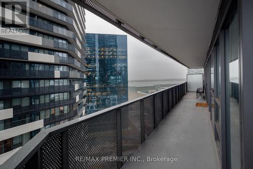 2608 - 55 Cooper Street, Toronto (Waterfront Communities), ON - Outdoor With Balcony With Exterior