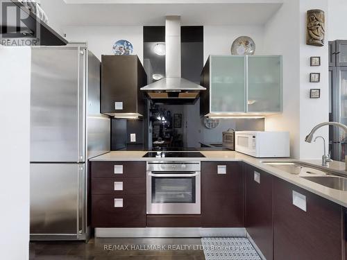 517 - 3391 Bloor Street W, Toronto (Islington-City Centre West), ON - Indoor Photo Showing Kitchen