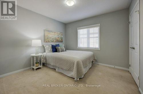 8H - 1460 Highland Road W, Kitchener, ON - Indoor Photo Showing Bedroom