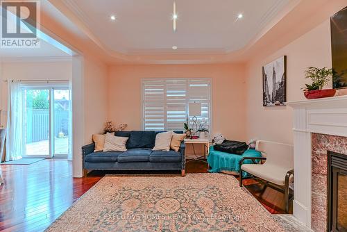 1638 Barbertown Road, Mississauga (East Credit), ON - Indoor Photo Showing Living Room With Fireplace