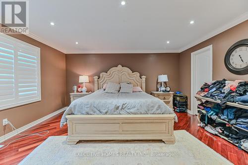 1638 Barbertown Road, Mississauga, ON - Indoor Photo Showing Bedroom