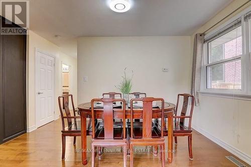 96 Baker Avenue W, Richmond Hill (Crosby), ON - Indoor Photo Showing Dining Room