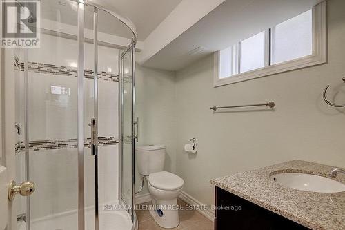 96 Baker Avenue W, Richmond Hill (Crosby), ON - Indoor Photo Showing Bathroom