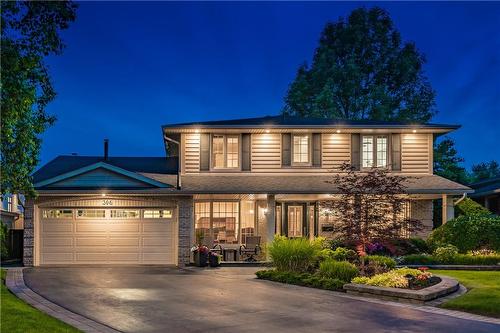 306 Oakwood Court, Burlington, ON - Outdoor With Facade