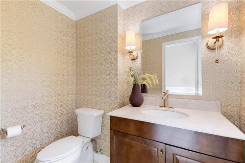 306 Oakwood Court, Burlington, ON - Indoor Photo Showing Bathroom