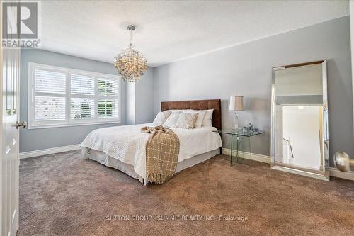 17 Winegarden Trail, Hamilton (Dundas), ON - Indoor Photo Showing Bedroom