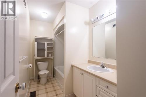 580 Alfred Street E, Pembroke, ON - Indoor Photo Showing Bathroom