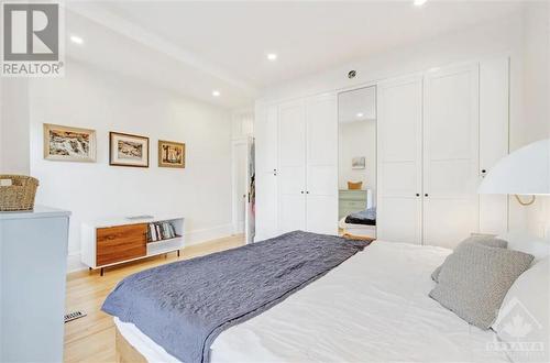 18 Rockwood Street, Ottawa, ON - Indoor Photo Showing Bedroom