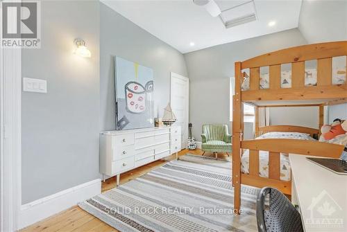 18 Rockwood Street, Ottawa, ON - Indoor Photo Showing Bedroom