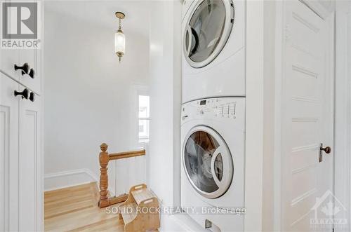 18 Rockwood Street, Ottawa, ON - Indoor Photo Showing Laundry Room