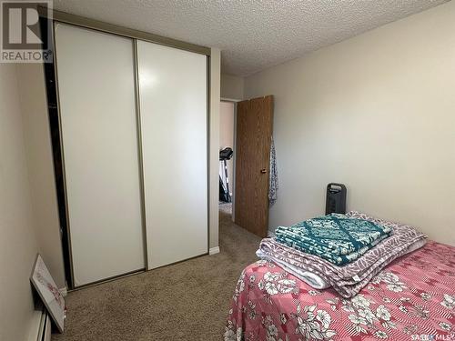 201 1832 Eaglesham Avenue, Weyburn, SK - Indoor Photo Showing Bedroom