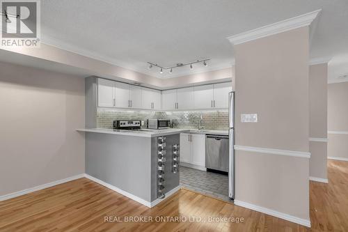 2113 - 25 The Esplanade, Toronto (Waterfront Communities), ON - Indoor Photo Showing Kitchen With Upgraded Kitchen