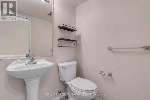 2113 - 25 The Esplanade, Toronto (Waterfront Communities), ON - Indoor Photo Showing Bathroom