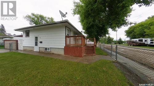 17 Jarvis Street, Qu'Appelle, SK - Outdoor