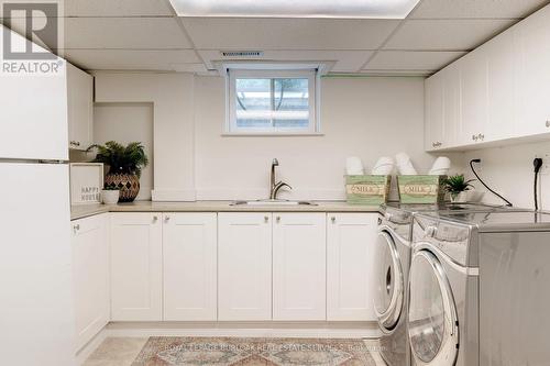 306 Oakwood Court, Burlington (Roseland), ON - Indoor Photo Showing Laundry Room