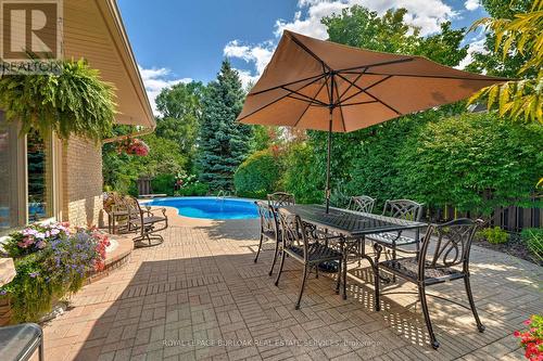 306 Oakwood Court, Burlington (Roseland), ON - Outdoor With In Ground Pool