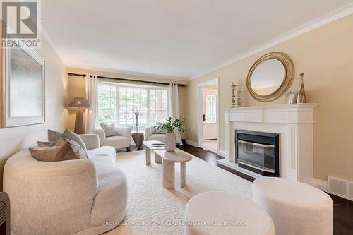 306 Oakwood Court, Burlington (Roseland), ON - Indoor Photo Showing Living Room With Fireplace