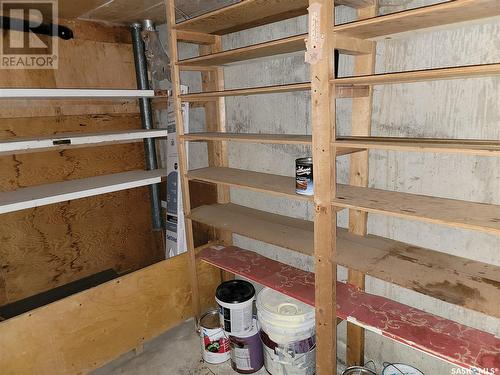 102 Jubilee Bay, Unity, SK - Indoor With Storage