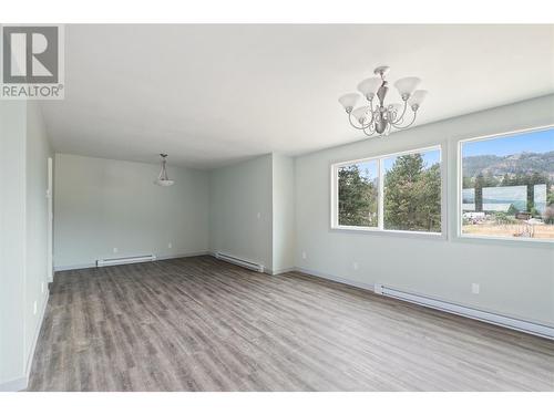 5030 Cousins Road, Peachland, BC - Indoor Photo Showing Other Room