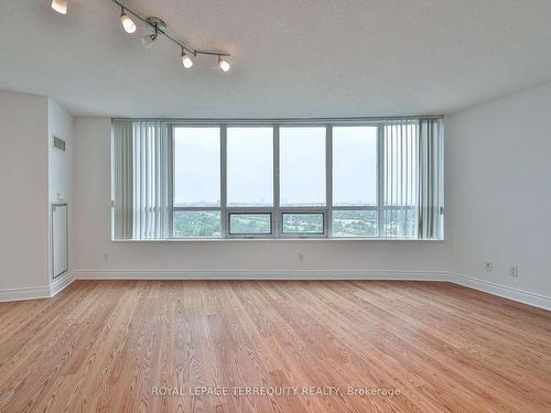 2119-25 Greenview Ave, Toronto, ON - Indoor Photo Showing Other Room