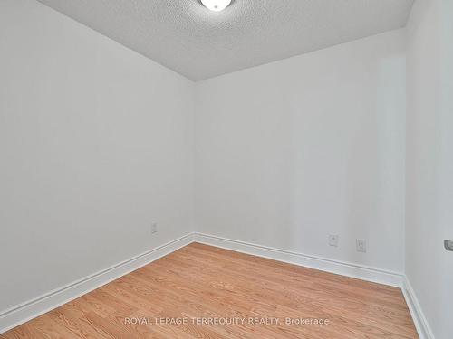 2119-25 Greenview Ave, Toronto, ON - Indoor Photo Showing Other Room