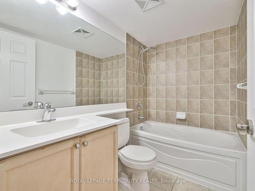 2119-25 Greenview Ave, Toronto, ON - Indoor Photo Showing Bathroom