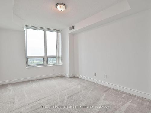 2119-25 Greenview Ave, Toronto, ON - Indoor Photo Showing Other Room