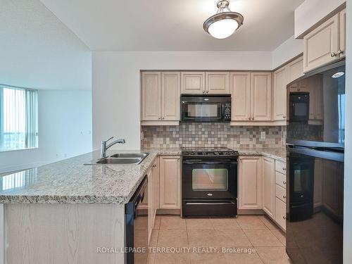 2119-25 Greenview Ave, Toronto, ON - Indoor Photo Showing Kitchen With Double Sink